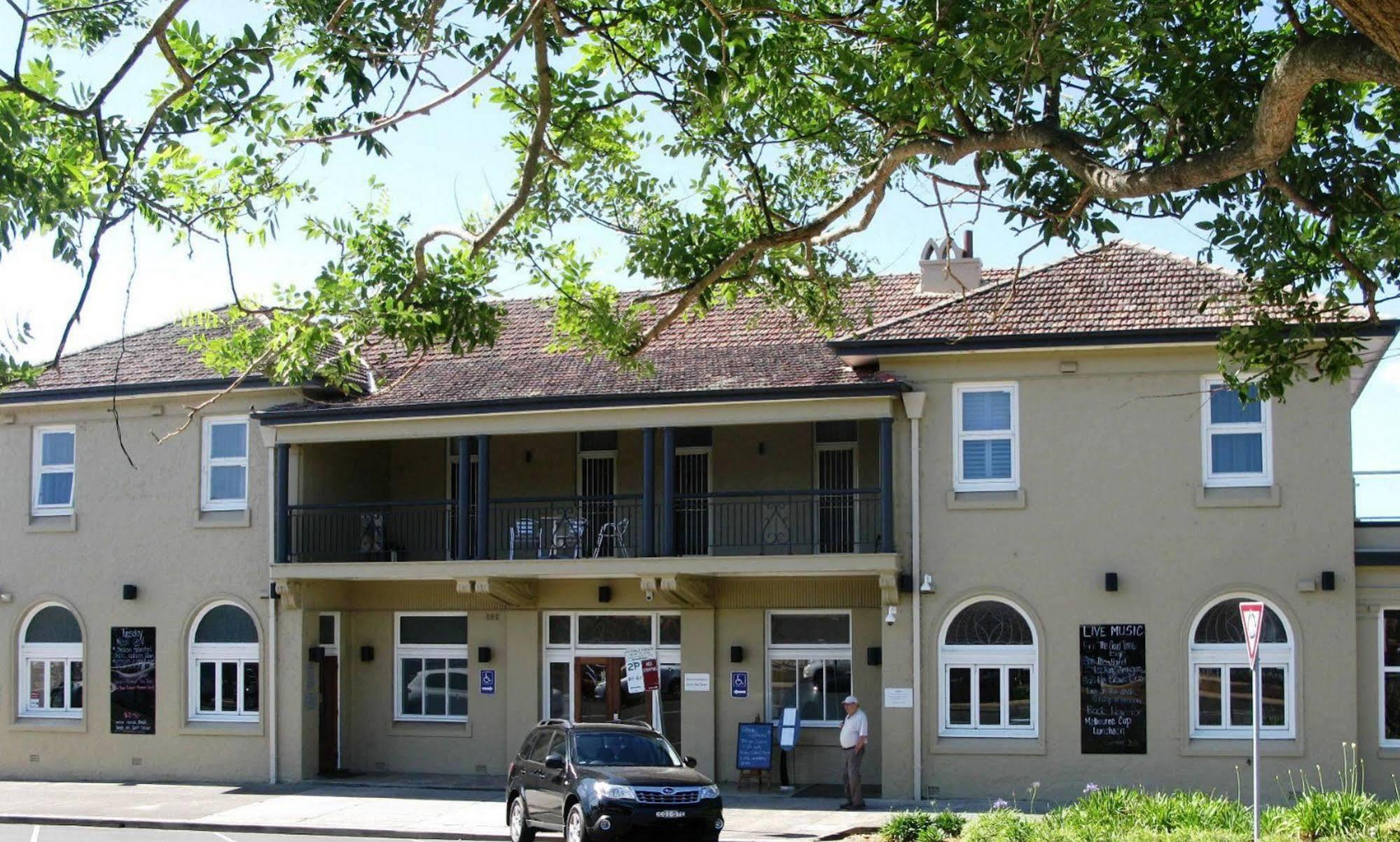 Huskisson Hotel Exteriör bild